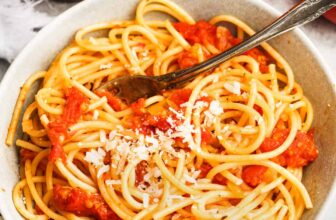 Homemade Roasted Tomato Sauce - Spend With Pennies
