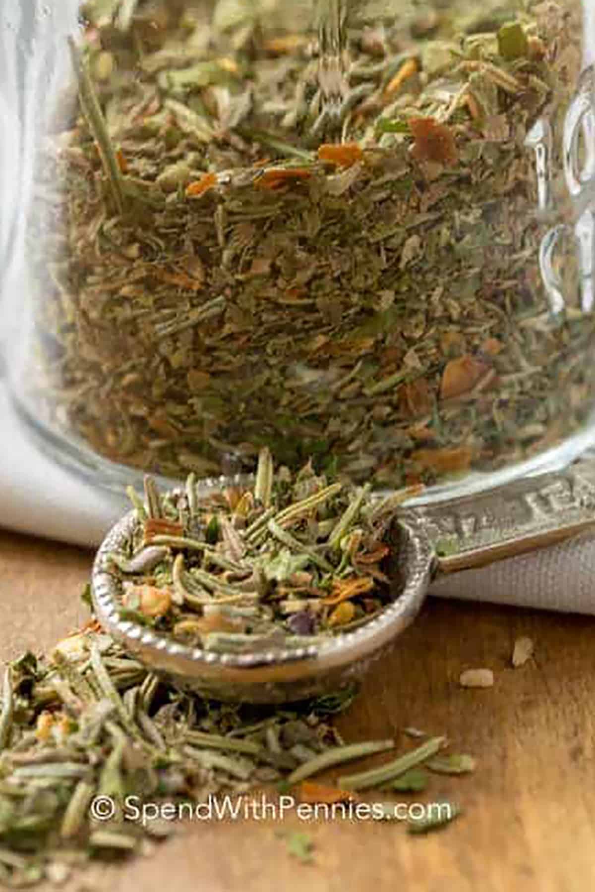 close up of Italian Seasoning