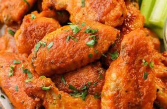 easy plated Baked Buffalo Wings