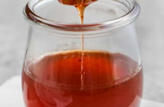 honeycomb with Hot Honey in a jar